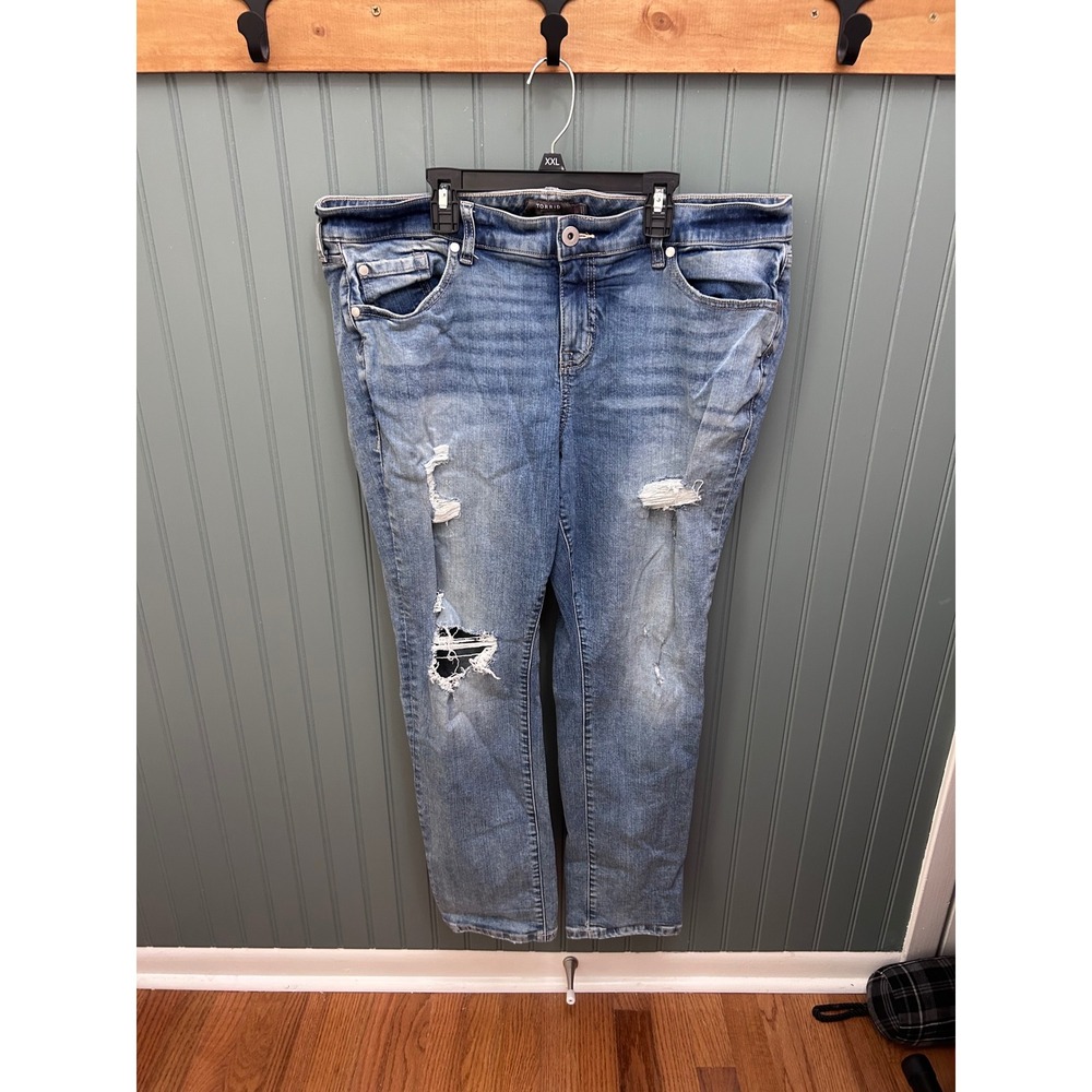 Torrid Boyfriend Straight Distressed Jeans Medium Wash Blue Denim 16R 16 Regular